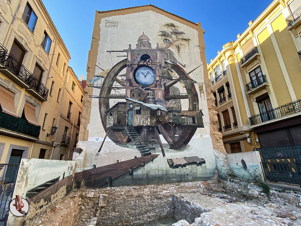 Arte urbano Zamora fachada paso del tiempo