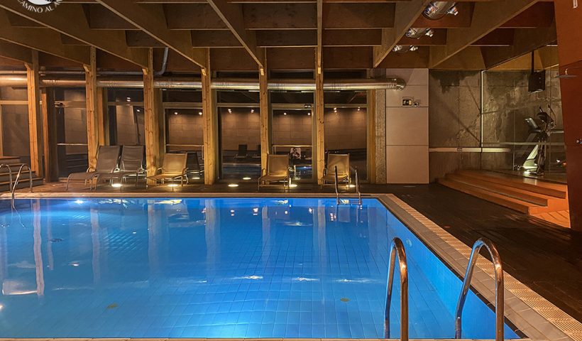 Dormir Burgos Hotel Abba piscina