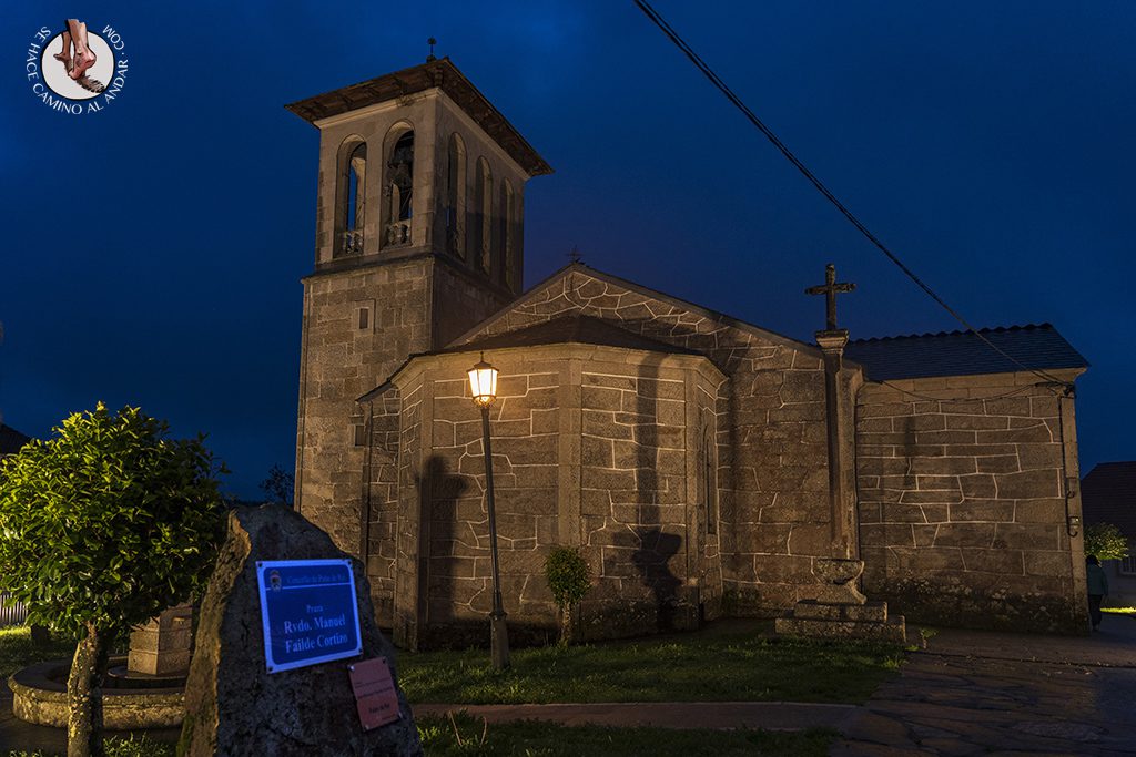 Igrexa de San Tirso de Palas de Rei noche