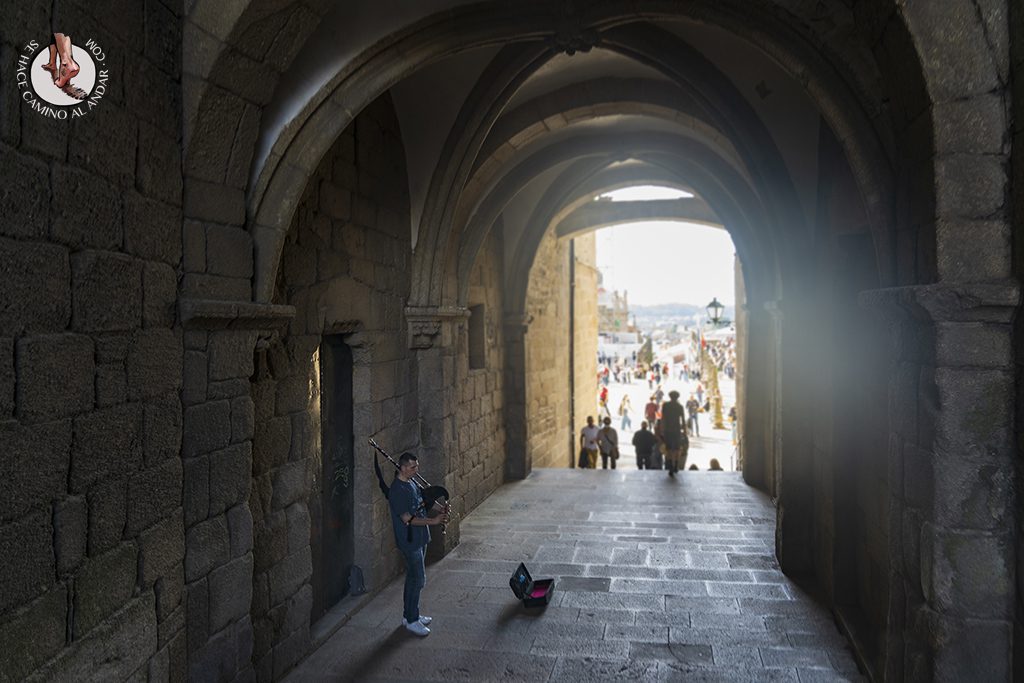 O Pedrouzo Santiago Compostela olaza obradoiro gaita