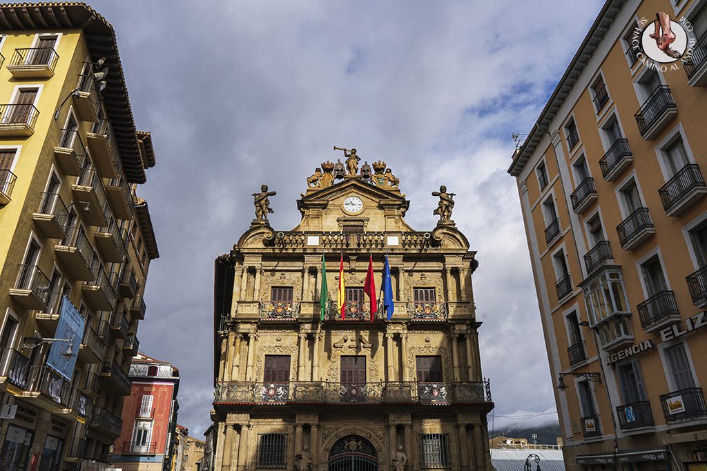 Pamplona plaza consistorial ayuntamiento