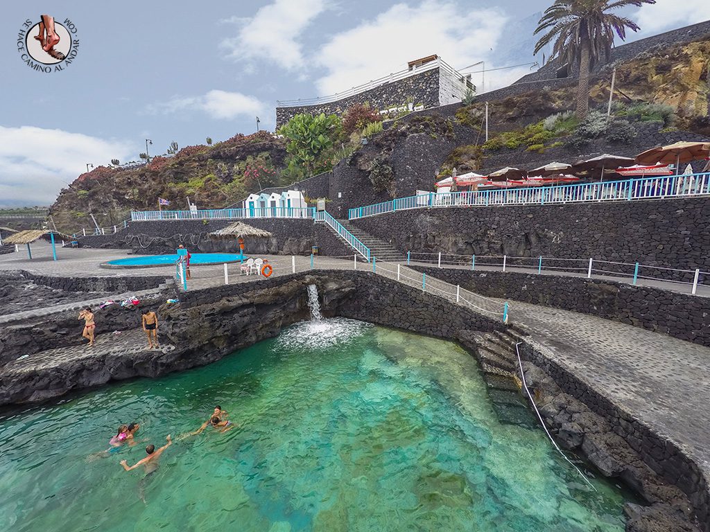 Las Piscinas Naturales De Charco Azul Y La Fajana