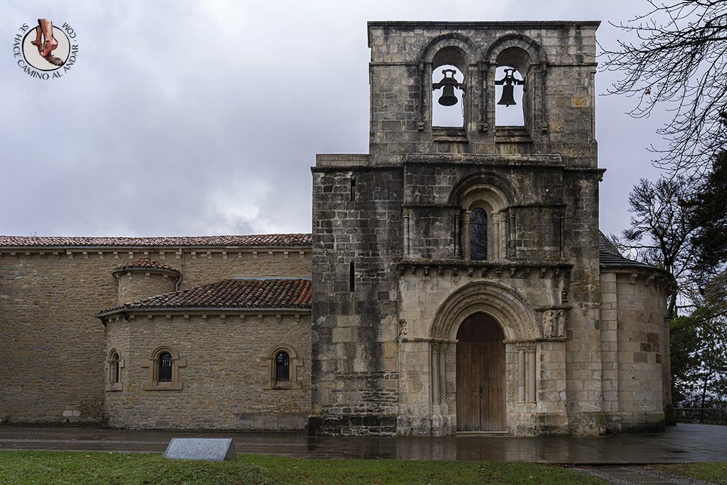 Santuario de Nuestra Senora de Estíbaliz portada Speciosa entorno de Vitoria-Gasteiz