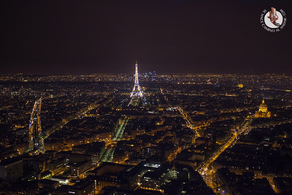 Torre Eiffel Montparnasse noche