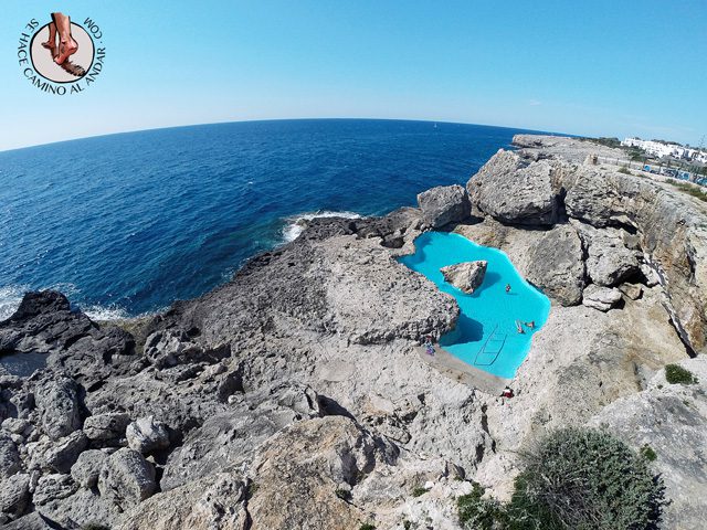 Una-piscina-natural-escondida-entre-las-rocas-de-Mallorca-11