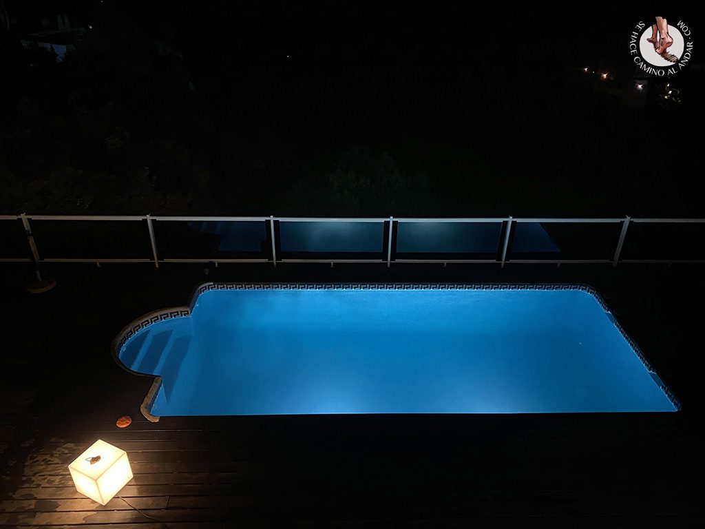 Villa Ibiza piscina noche
