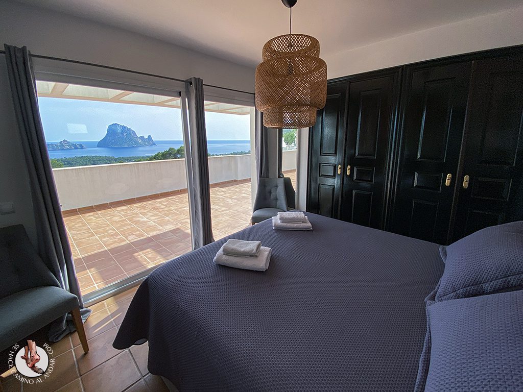 Villa con piscina en Ibiza suite