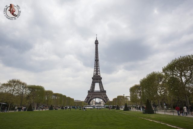 De La Torre Eiffel Que Se Esta Muy Bien Cancion