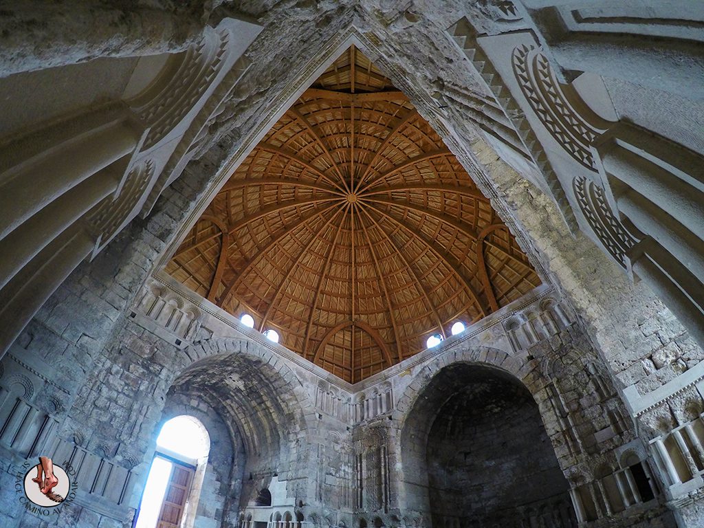 visitar amman un dia iglesia bizantina techo madera